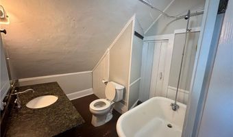 889 Hope St 3, Bristol, RI 02809