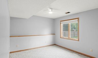 14806 Hallmark Dr, Apple Valley, MN 55124