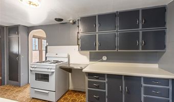 119 S Woodard Ave, Absarokee, MT 59001