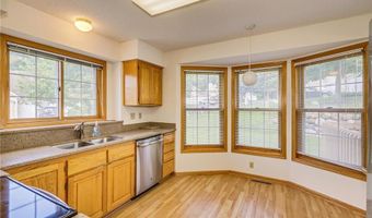 12818 Eastview Curv, Apple Valley, MN 55124