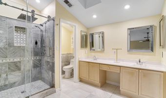 4659 LAMBERT Dr, Alexandria, VA 22311