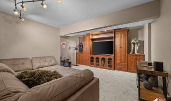 12621 Von Scheben Dr, Anchorage, AK 99516