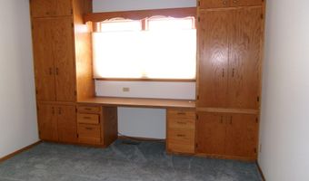 104 E 22nd St, Atlantic, IA 50022