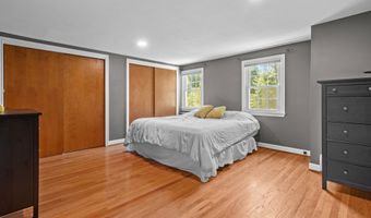 24 Maple Edge Dr, Bloomfield, CT 06002
