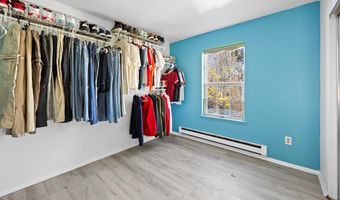 14 Georgetown Blvd, Barnegat, NJ 08005