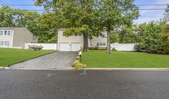 32 Pine Tree Dr, Bayville, NJ 08721