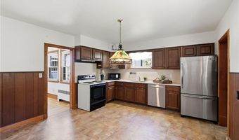 247 W Main Rd, Middletown, RI 02842