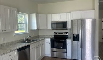 373 Carter B, Allenhurst, GA 31301