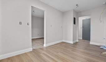 50 Greenhouse Rd 42D, Bridgeport, CT 06606