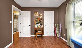 2006 Farmaway Dr, Bardstown, KY 40004