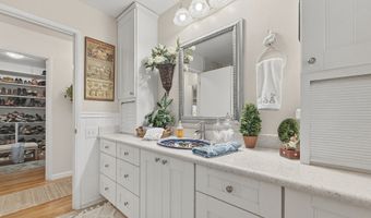 1099 PARKVIEW Dr, Brookings, OR 97415