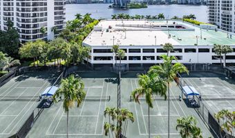 3500 Mystic Pointe Dr, Aventura, FL 33180