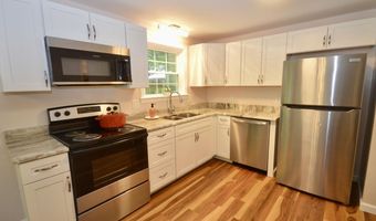 71 Baldwin Dr 71, Bangor, ME 04401