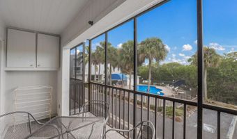 3601 E BAY Dr 106, Holmes Beach, FL 34217