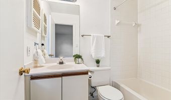 988 BREAKWATER Dr, Annapolis, MD 21403