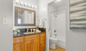 4280 Salt Lake Blvd D23, Honolulu, HI 96818
