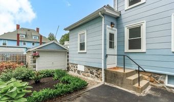 10 Elm Ct, Andover, MA 01810