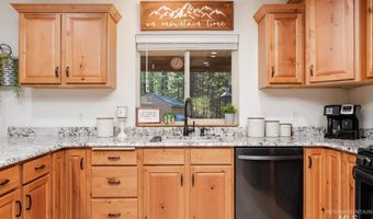 10390 Gamann Dr, Cascade, ID 83611