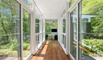 7201 BROXBURN Dr, Bethesda, MD 20817