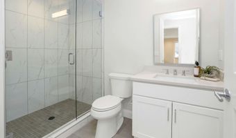 340 Heights Rd 307, Darien, CT 06820