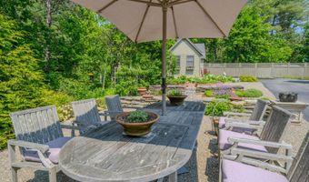48 Old Searsport Ave, Belfast, ME 04915