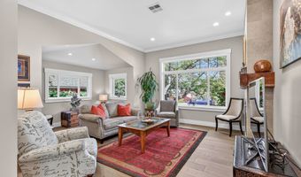 746 C St, Ashland, OR 97520