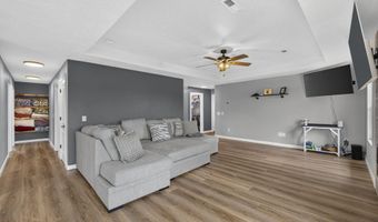 21005 Lawrence 2074, Ash Grove, MO 65604