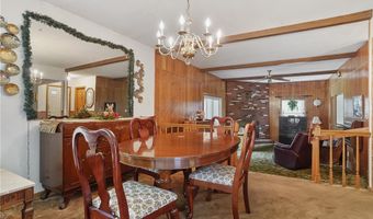 136 N Chillicothe Rd, Aurora, OH 44202