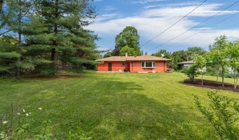 5905 Mayhill Dr, Madison, WI 53711