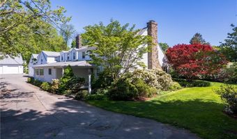 2 Cherry Ln, Bristol, RI 02809