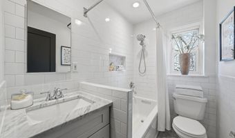 1130 COLONIAL Ave, Alexandria, VA 22314