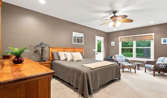 3235 Lakeview Dr, Allegan, MI 49010