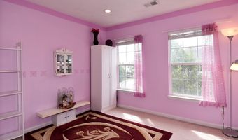 43696 PHELPS Ter, Ashburn, VA 20147