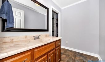 404 Cloverleaf Dr, Athens, AL 35611