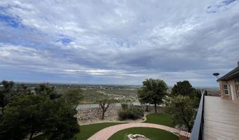 808 Dennis Way, Carlsbad, NM 88220