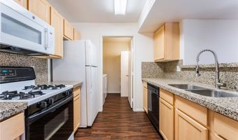950 Seven Hills Dr 524, Henderson, NV 89052