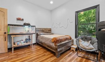 7572 Best Ln, Alhambra, IL 62001