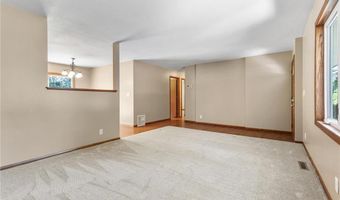 7060 145th St W, Apple Valley, MN 55124