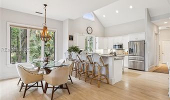 36 Hawthorne Rd, Bluffton, SC 29910