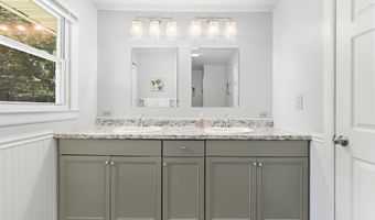 174 Ellisdale Rd, Allentown, NJ 08501