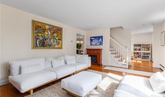 35 Hallville Rd, Exeter, RI 02822