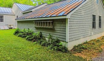 1 Castle View Ln, Belgrade, ME 04917