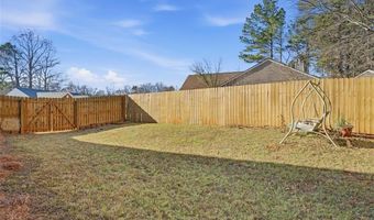 6214 Treeridge Dr NW, Acworth, GA 30101