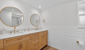 6337 COCOA Ln, Apollo Beach, FL 33572