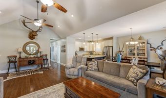 39 Downing Dr, Beaufort, SC 29907