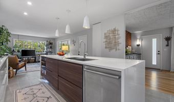 3177 Sunnywood Dr, Ann Arbor, MI 48103