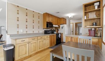 212 Dewey St, Bennington, VT 05201
