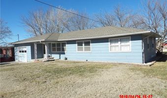 217 W Warren Ave, Garnett, KS 66032