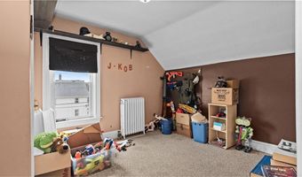 54 E Earle St, Cumberland, RI 02864