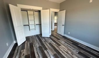 1128 Duke Dr, Bauxite, AR 72011